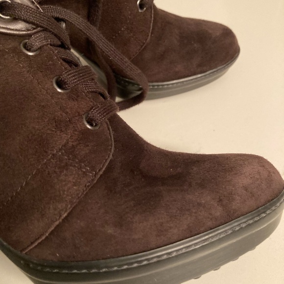 Authentic Tod’s Italian ankle booties, chocolate suede, leather trim, size 38,5 - Picture 10 of 13